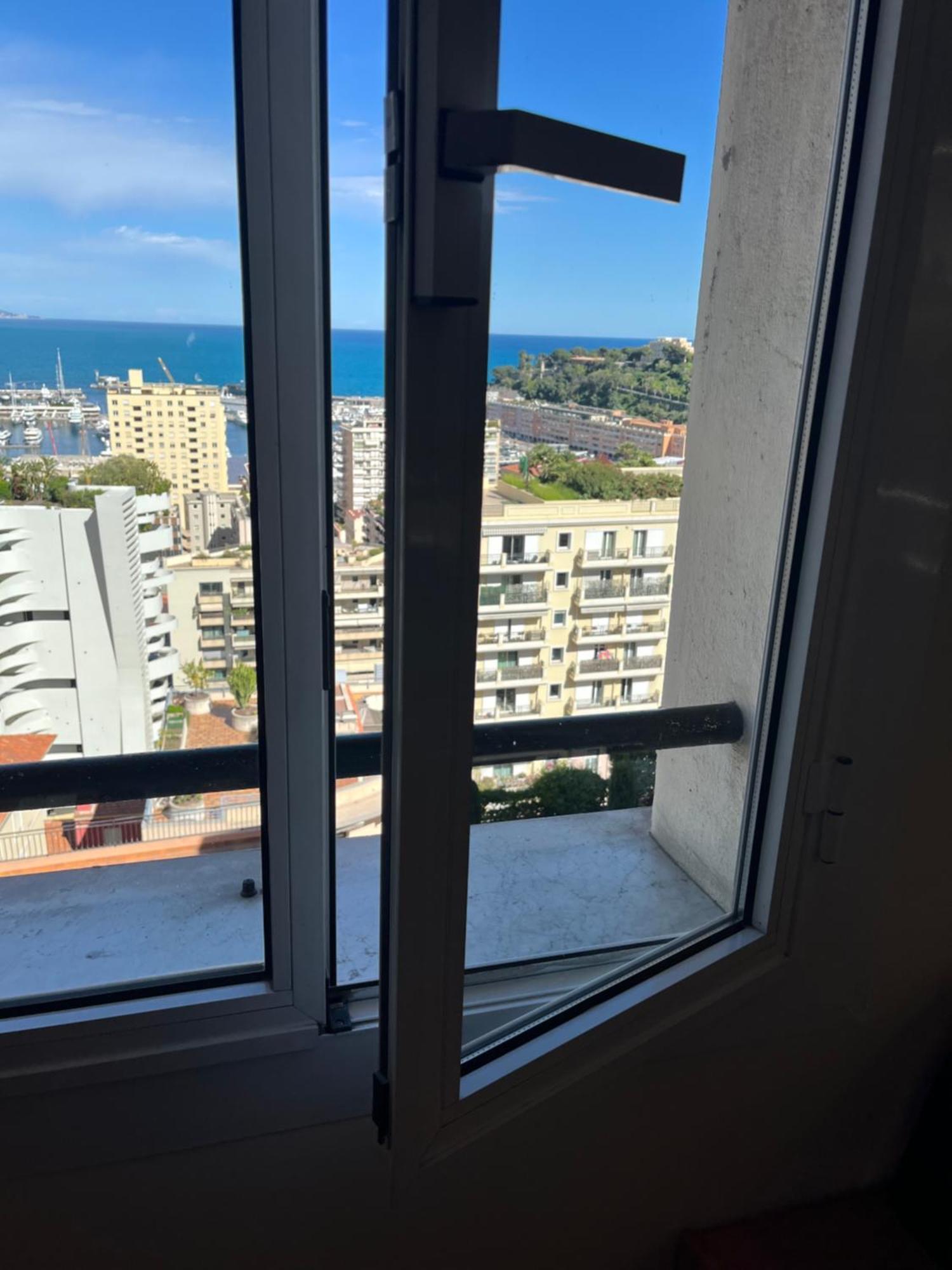 Plein Coeur De Monaco, A 300 Metres A Pied Du Port De Monaco, 4 Pieces Dans Des Escaliers Vue Mer Exceptionnelle Экстерьер фото